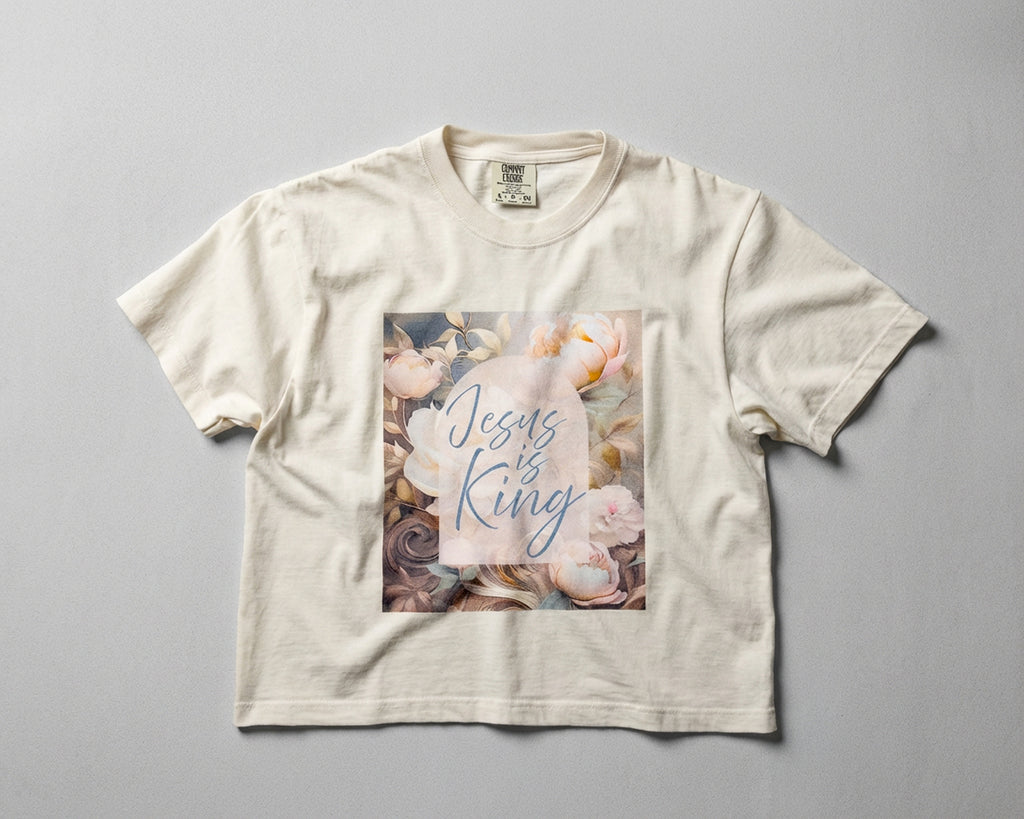 Jesus is King, Signature Graphic Tee [Women’s Cropped Boxy]